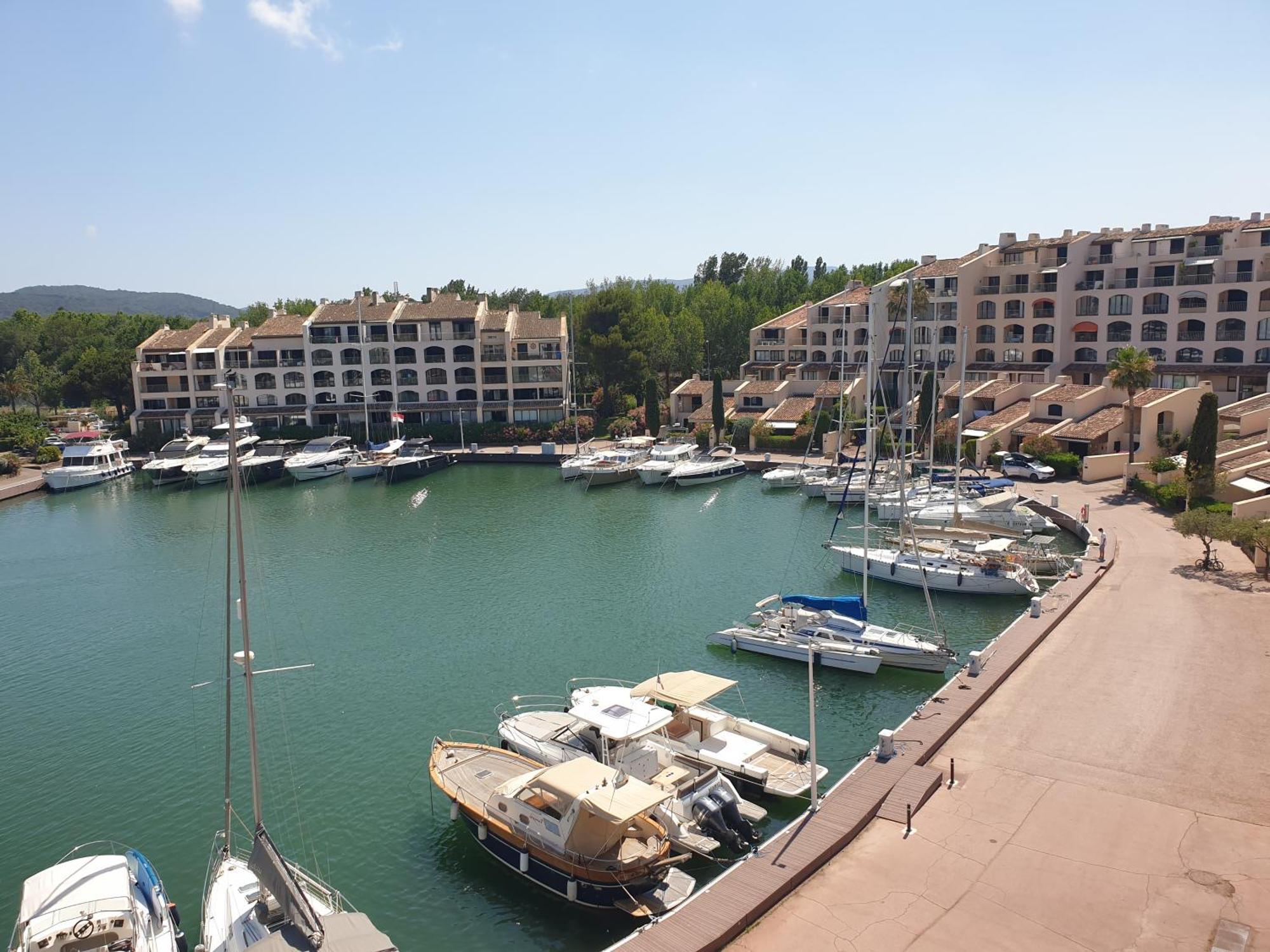 Ferienwohnung Les Marines De Cogolin Exterior foto