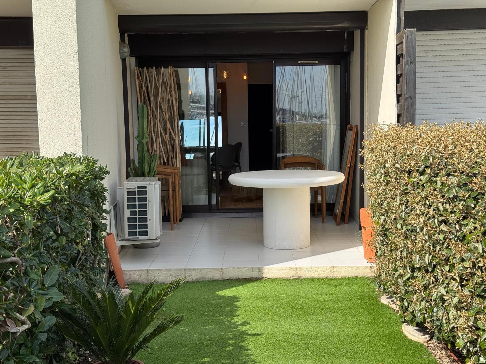 Ferienwohnung Les Marines De Cogolin Exterior foto