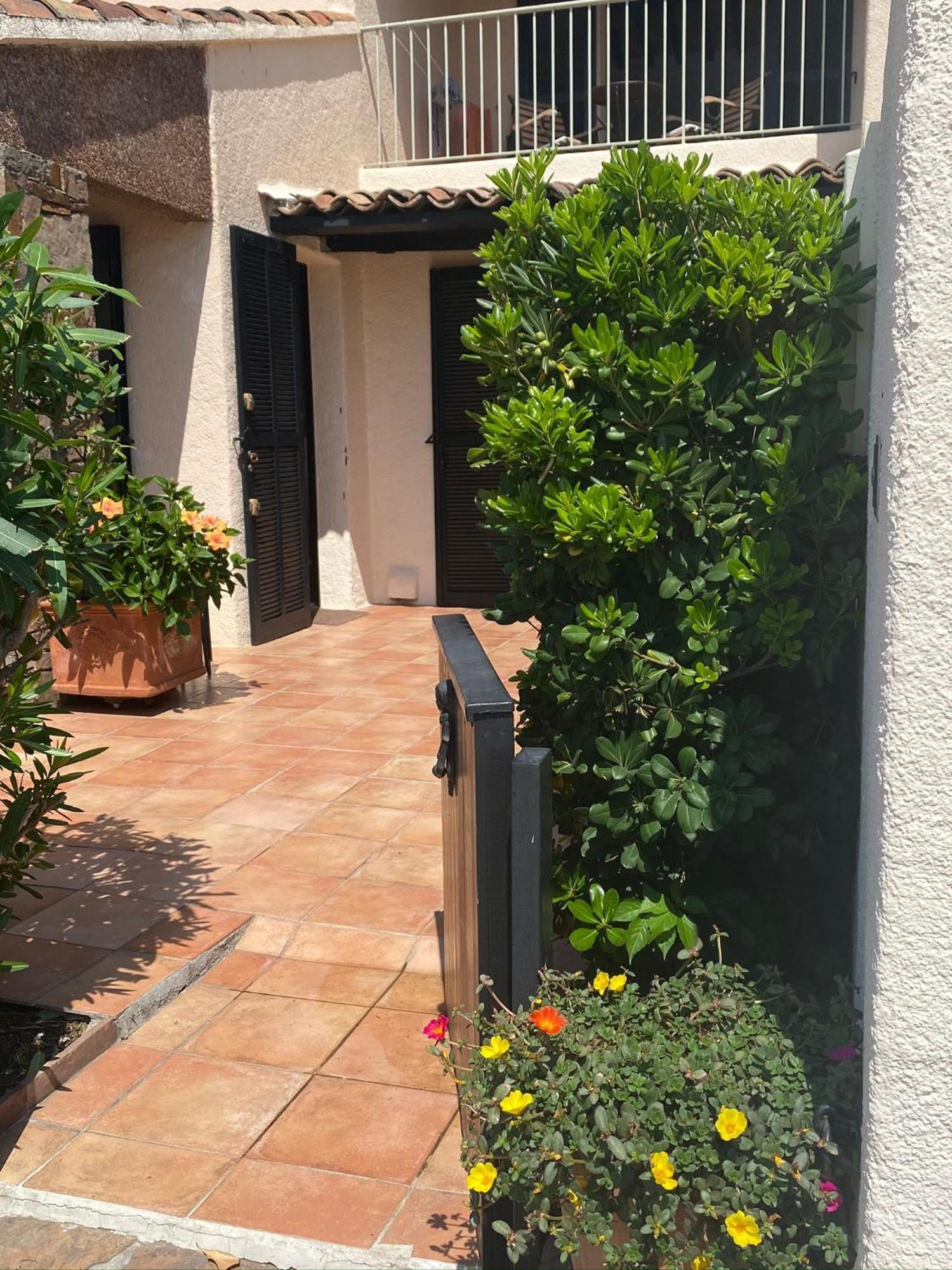 Ferienwohnung Les Marines De Cogolin Exterior foto